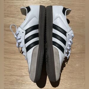 ADIDAS SAMBAS - Women Size 8/8.5, Men’s 7